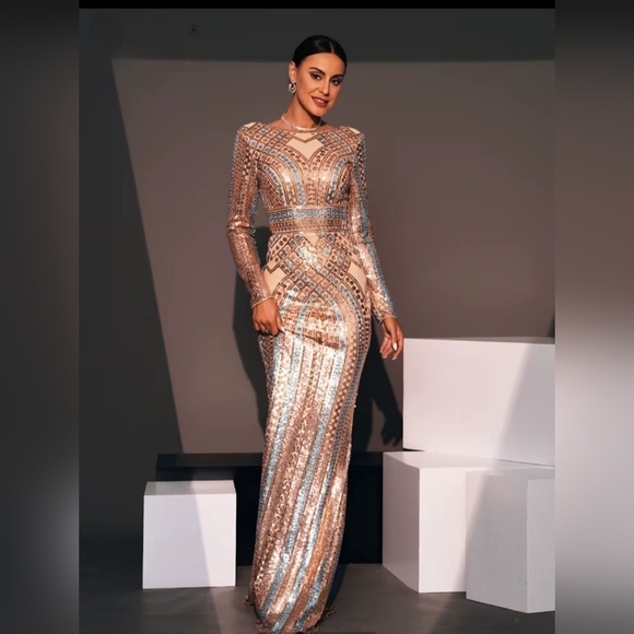 Gold and Blue Bodycon Gown with Plunge Neckline - Picture 7 of 14